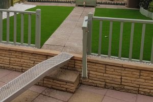 artificial-grass-newcastle-small-garden